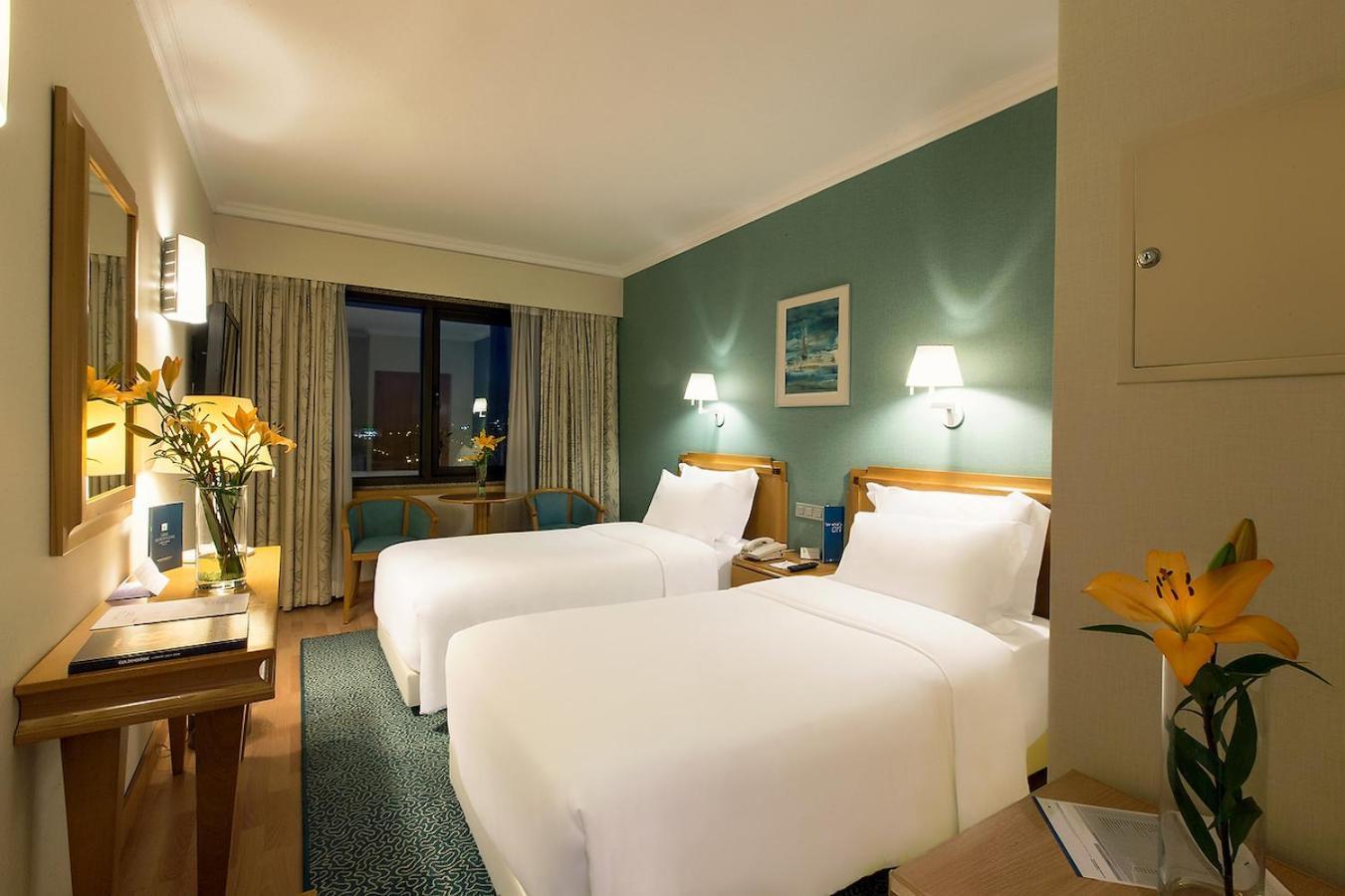 Sana Metropolitan Hotel Lisbon Room photo