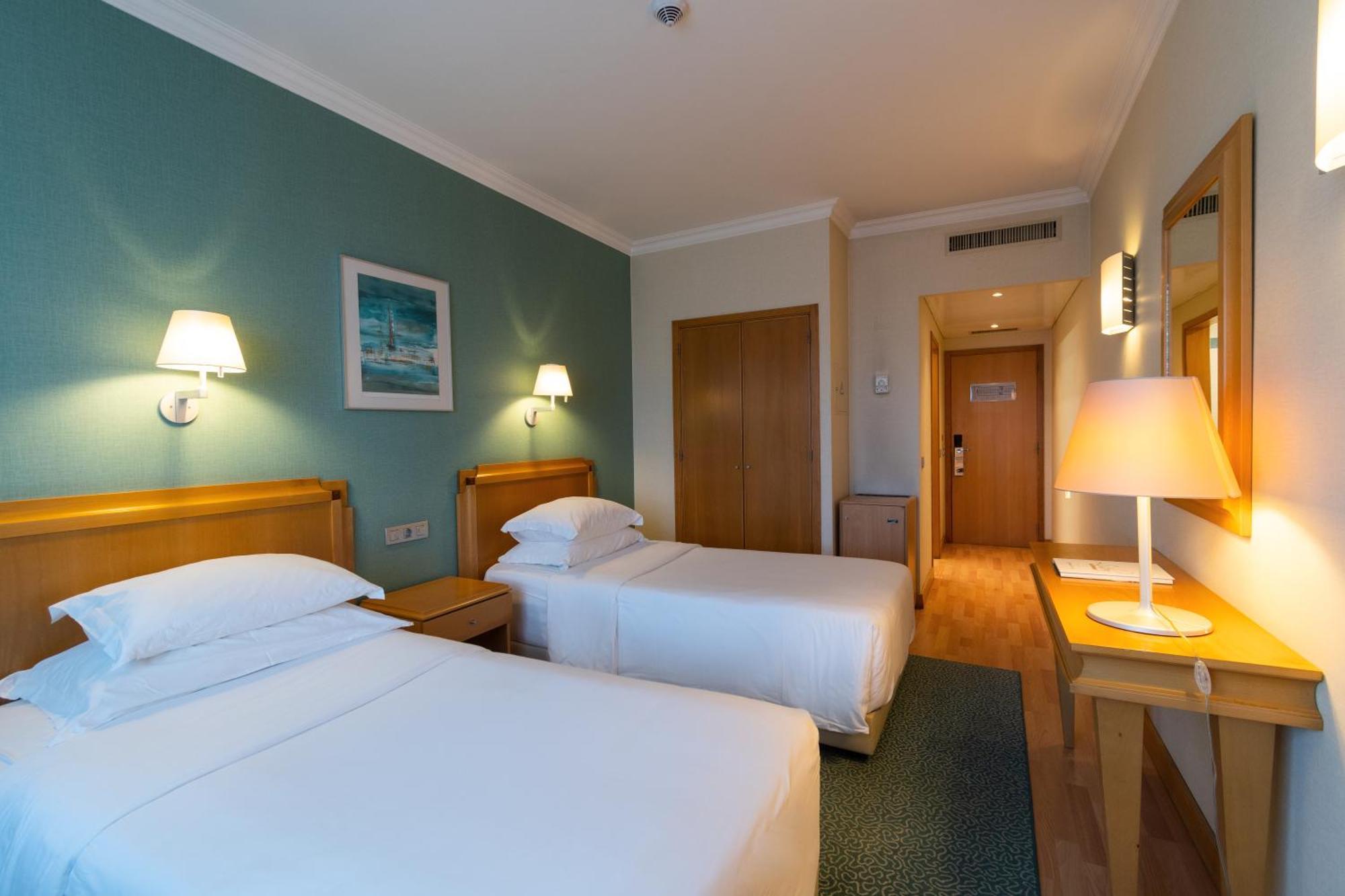 Sana Metropolitan Hotel Lisbon Room photo